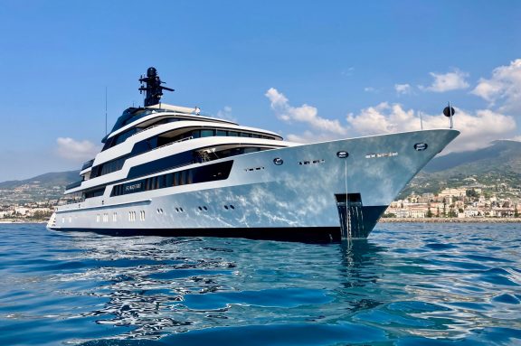 Superyacht Charter STARFIRE anchored at Sanremo, Italy