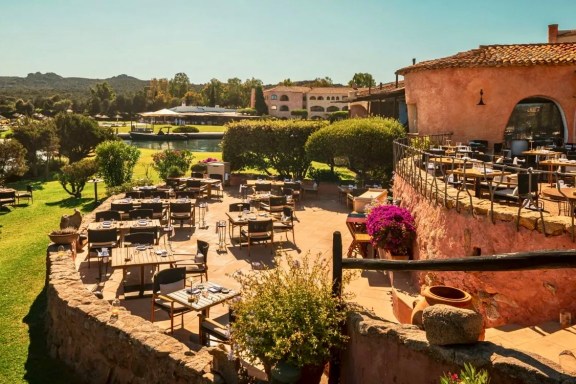 Hotel Cala di Volpes Matsuhisa Restaurant in Sardinia