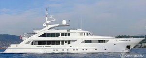 Catamaran or Motor Yacht for Your Italy Charter?