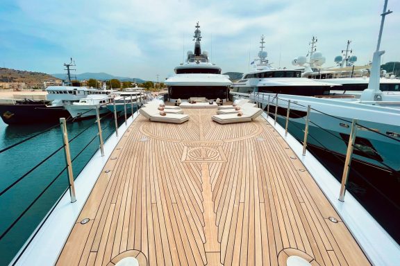 Superyacht ARTISAN foredeck