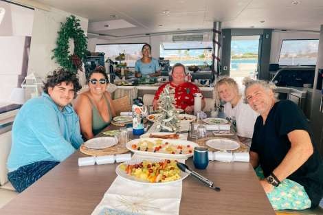 Review img # 16 of the yacht ISLAND KISSES