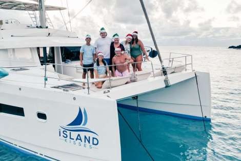 Review img # 18 of the yacht ISLAND KISSES