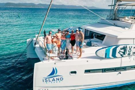 Review img # 5 of the yacht ISLAND KISSES